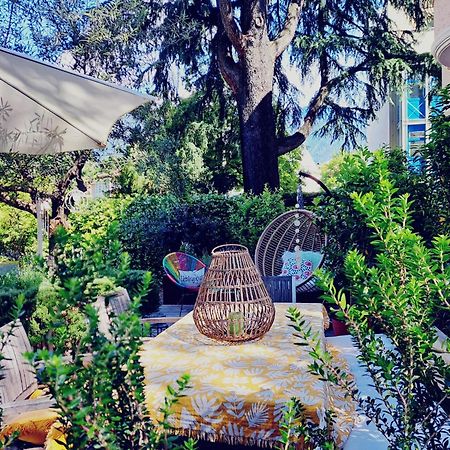 Apartment Wildflower In Privatvilla Im Herzen Merans 외부 사진