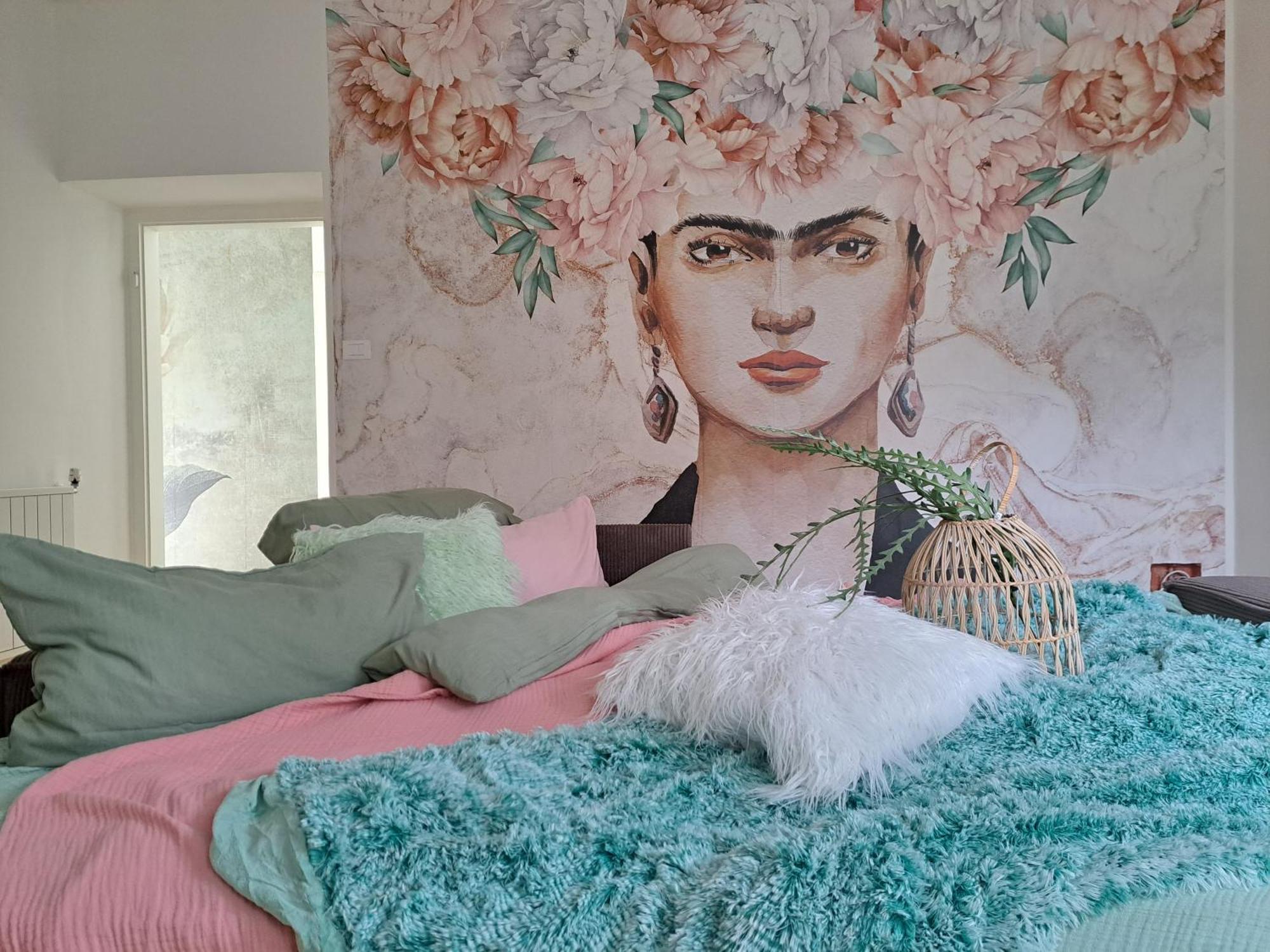 Apartment Wildflower In Privatvilla Im Herzen Merans 외부 사진