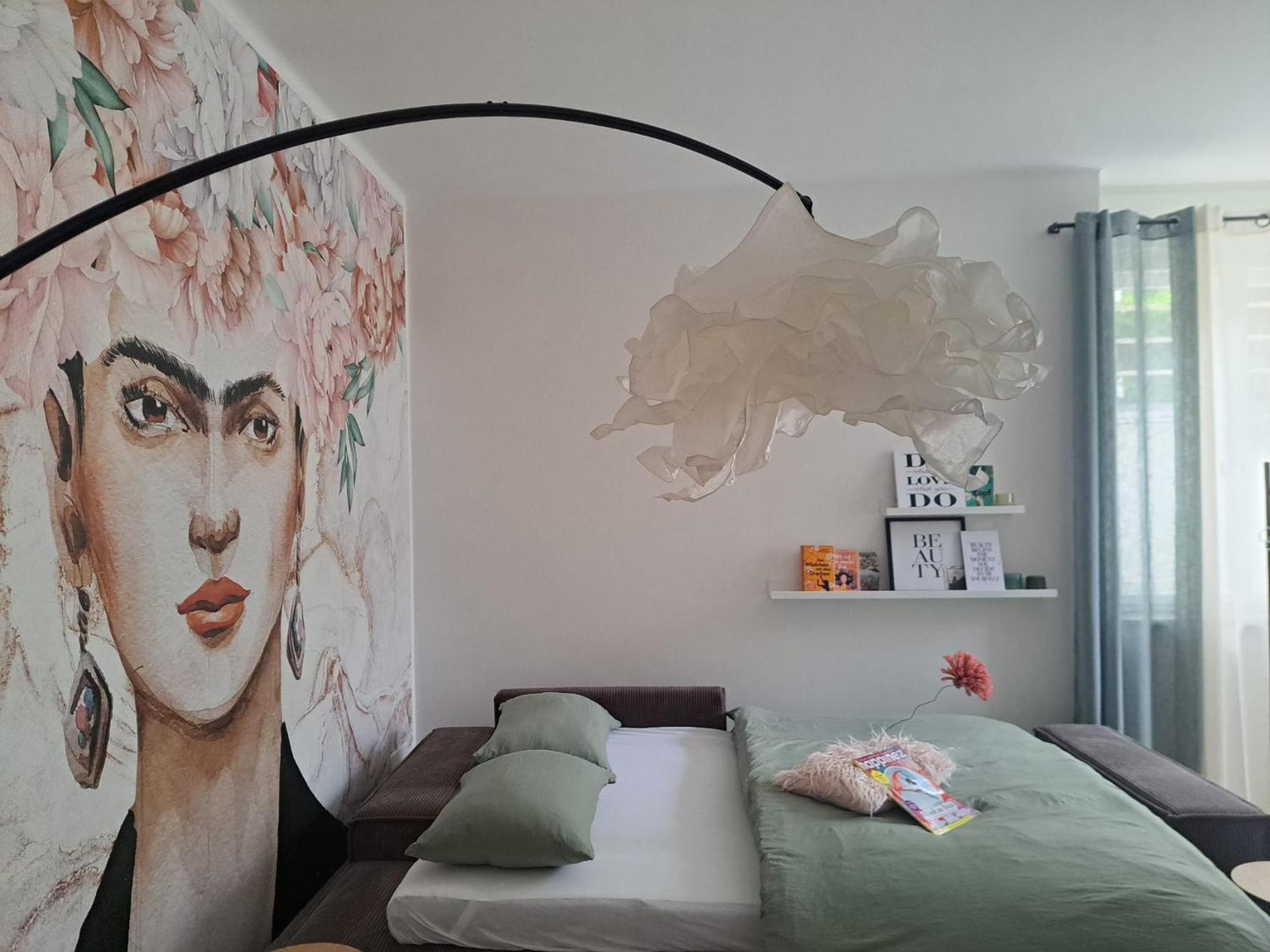 Apartment Wildflower In Privatvilla Im Herzen Merans 외부 사진